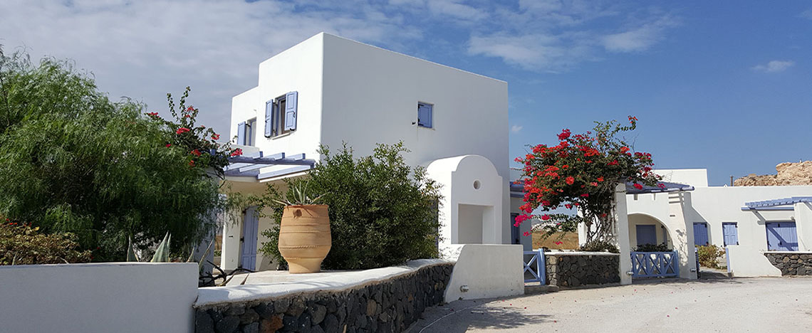 2 + 1 bedroom Villa  at Monolithos - Santorini 